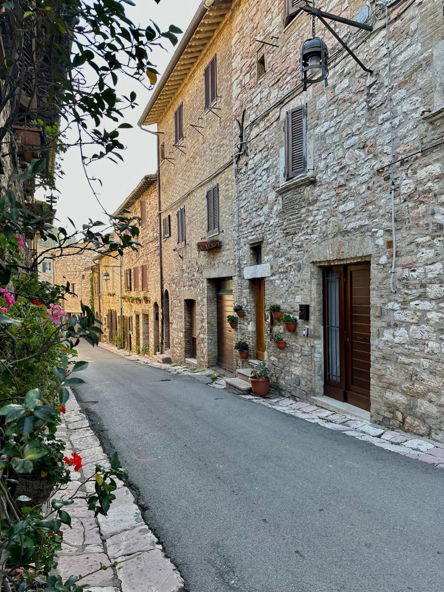 Apartament La Perla Di Tamara-Assisi Blu Zewnętrze zdjęcie